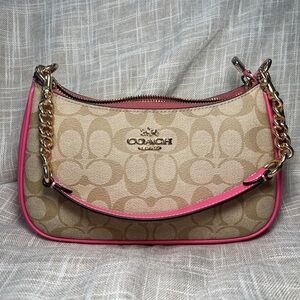 Coach shoulder/crossbody bag